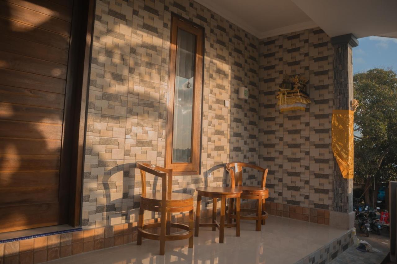 Prasi Sunrise Homestay Toyapakeh エクステリア 写真