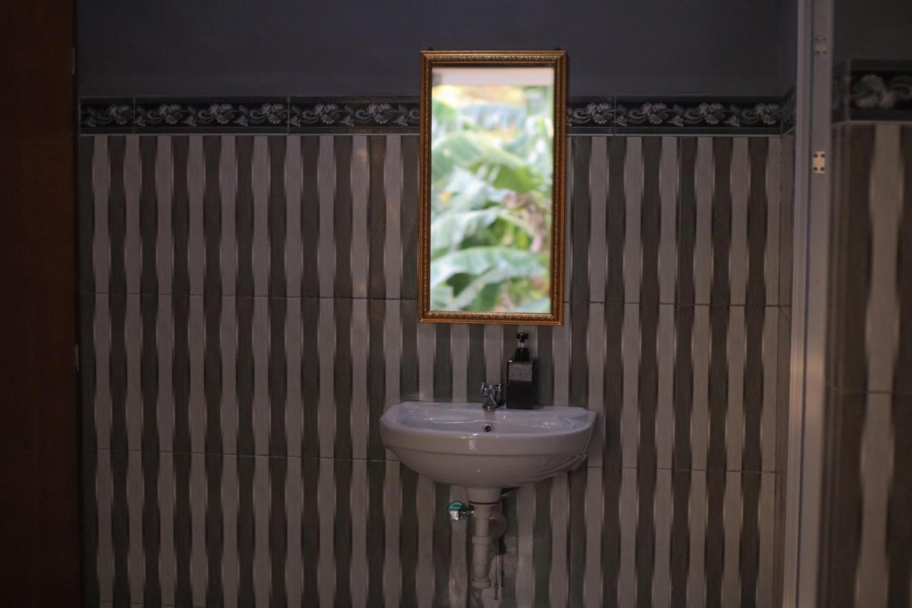 Prasi Sunrise Homestay Toyapakeh エクステリア 写真