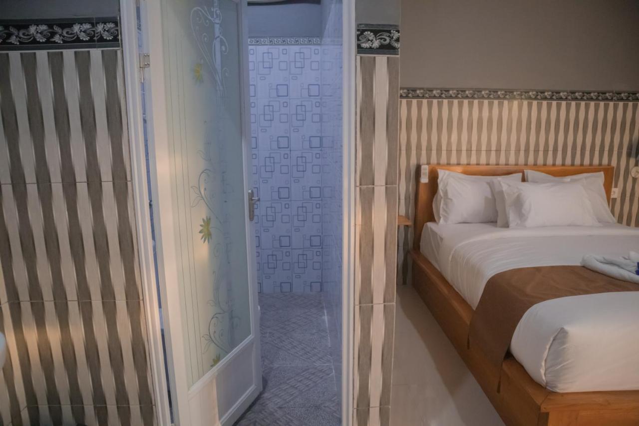 Prasi Sunrise Homestay Toyapakeh エクステリア 写真