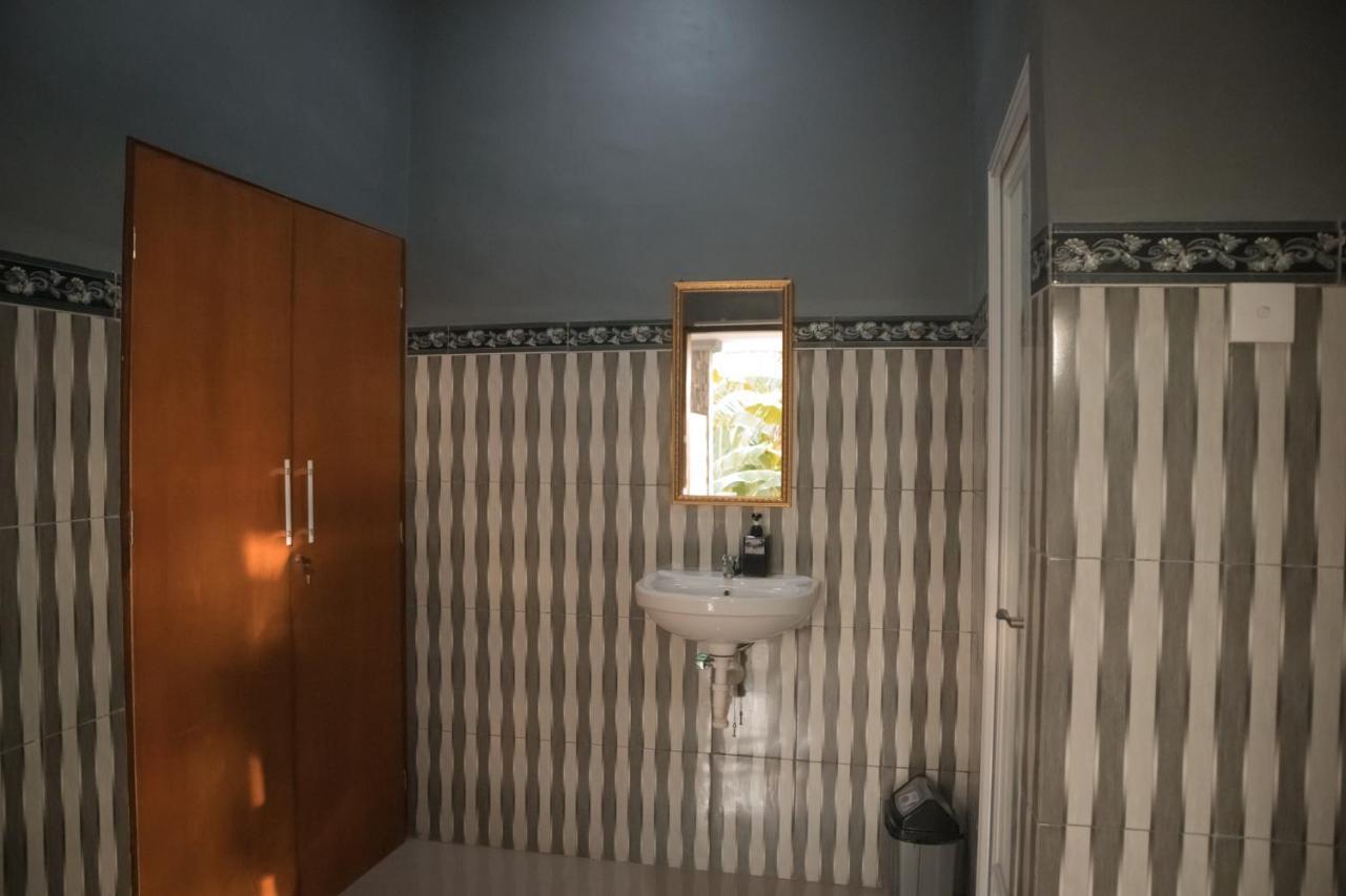 Prasi Sunrise Homestay Toyapakeh エクステリア 写真